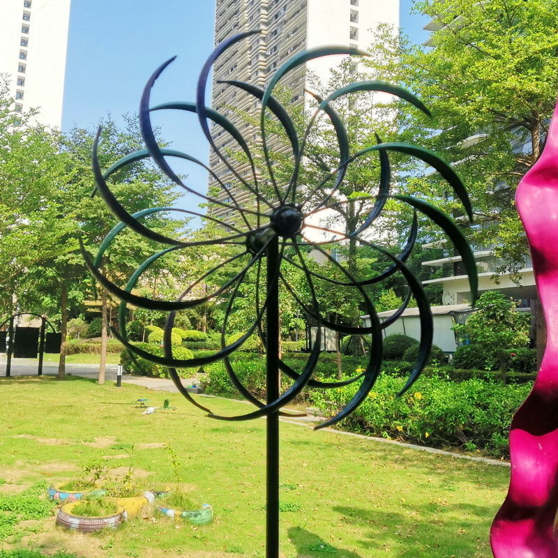 工艺品双层旋转轮户外庭院公园插件手绘彩虹色铁艺花园风车蓝叶风车带