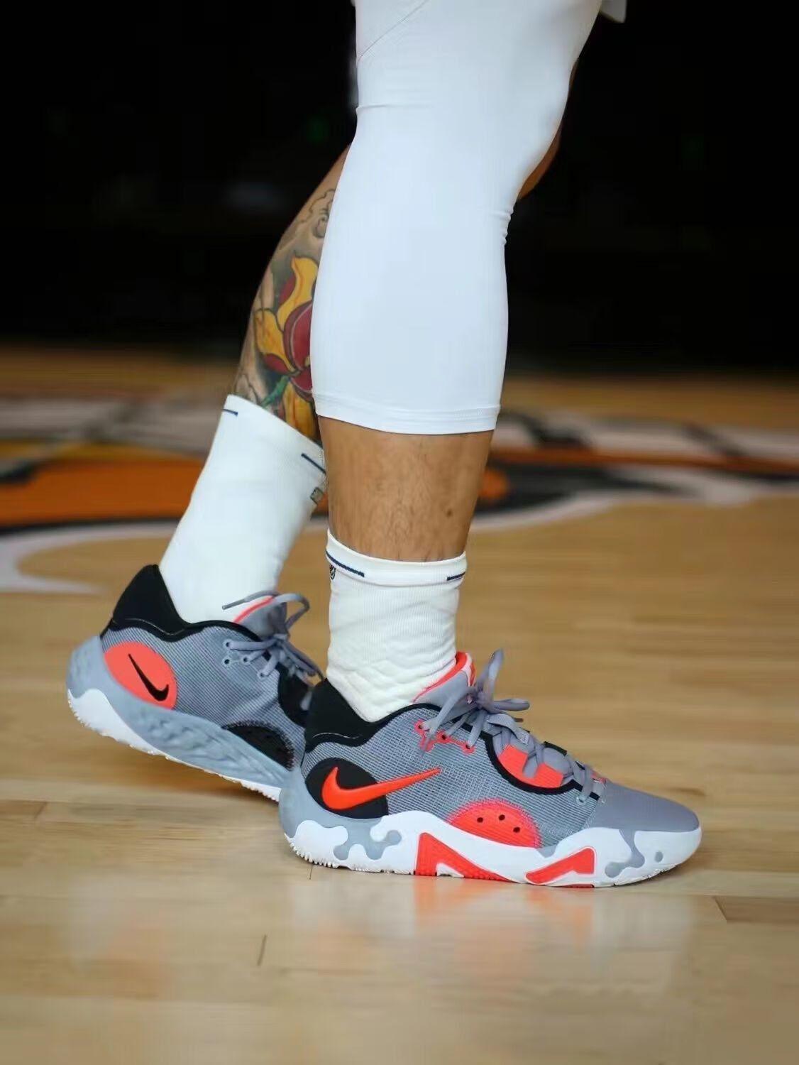 【官方旗舰店】保罗乔治6代篮球鞋pg6白黑全低帮男女气垫实战耐磨运动