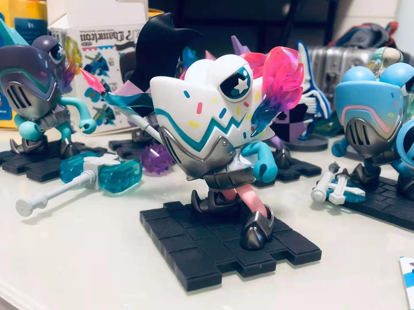 变色龙盲盒2020全球限量星球机械手办小飞侠四六七代 变色龙第五代