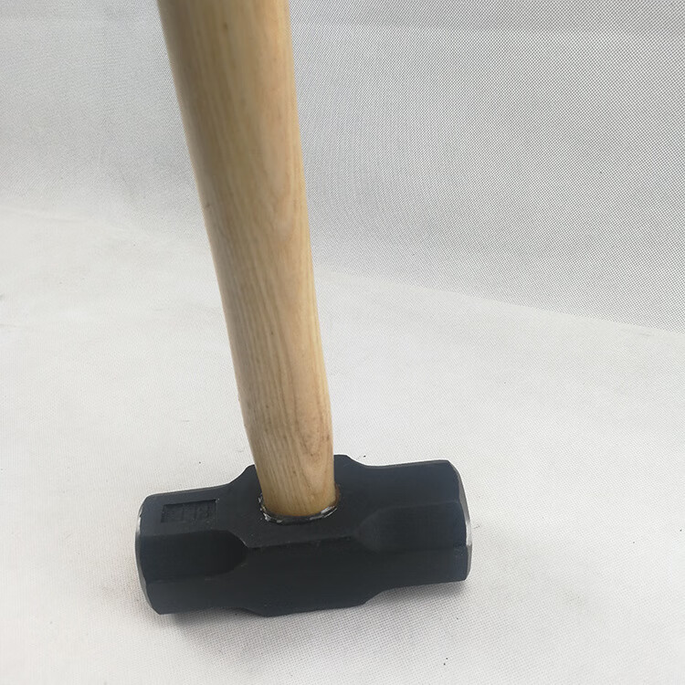 0kg 货号:8磅大锤 类别:胸包 容量:45