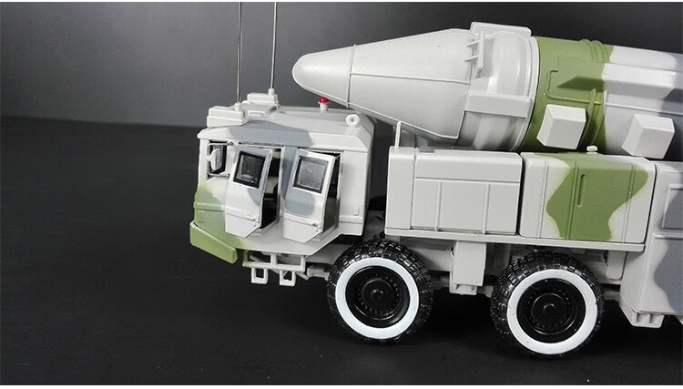 退伍纪念品135东风21c导弹车模型仿真合金属装甲车军事模型摆件退伍