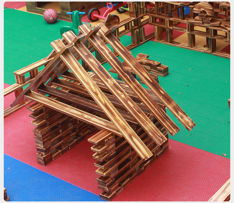 迪士尼disney幼儿园超大型户外碳化大积木原木炭烧儿童建构区材料搭建