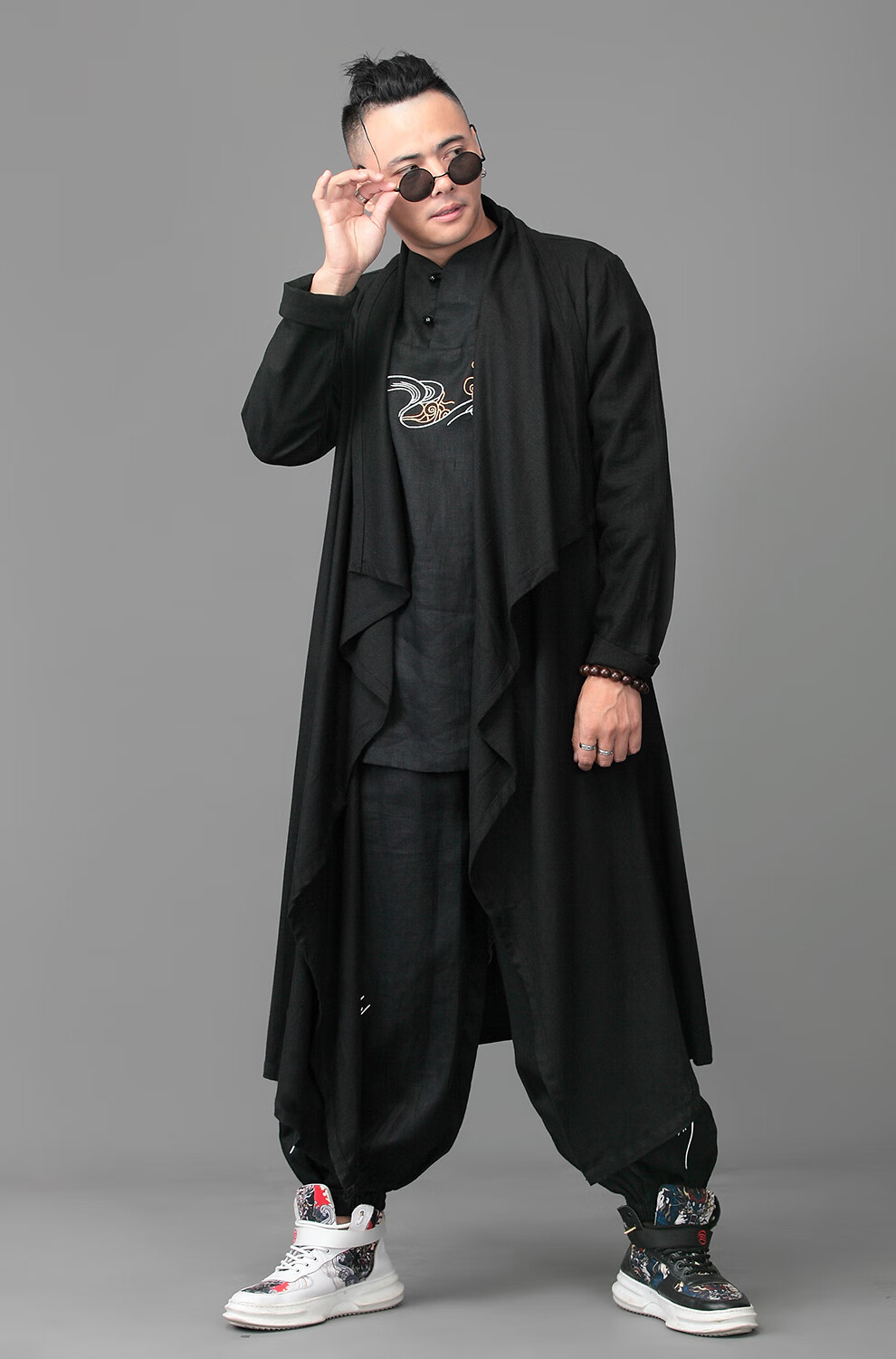 服中式披风长袍演出服装原创龙刺绣三件套黑色三件套小码l120145斤