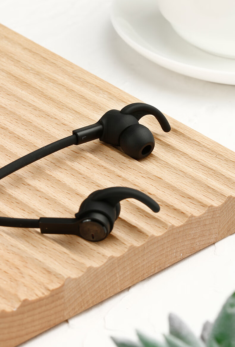 鲨鱼鳍耳翼通用防滑防掉耳机套无线运动蓝牙耳机耳套防掉通用耳夹硅胶