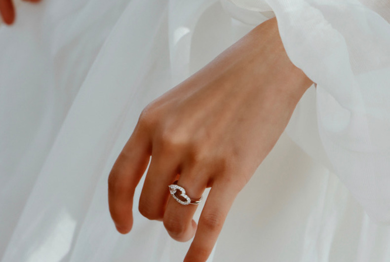 arte艾尔蒂心形镂空镶钻戒指beloved挚爱925纯银指环个性食指戒70