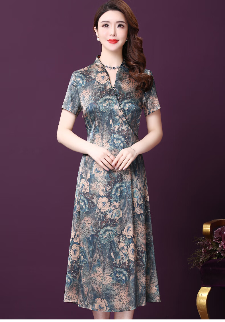 王小鸭真丝连衣裙2020新款夏女洋气年轻款阔太太法式v领桑蚕丝裙 绿