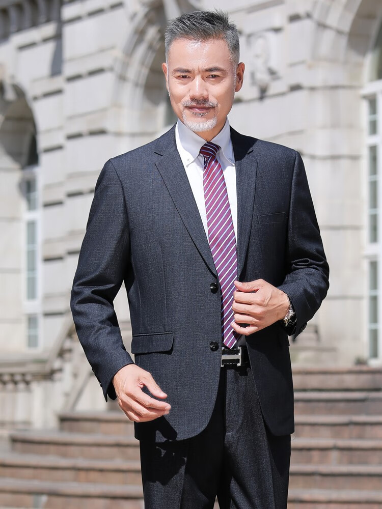 儿子女儿结婚爸爸穿的衣服中年西装男套装商务休闲宽松中老年西服男士