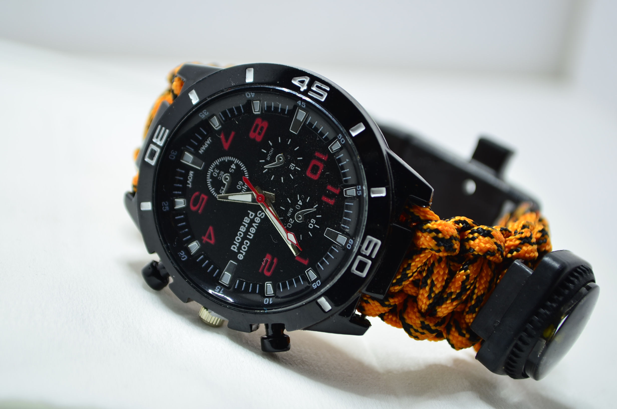 户外多功能手表 打火石指南针手环手工编织七芯伞绳救生手链野外生存