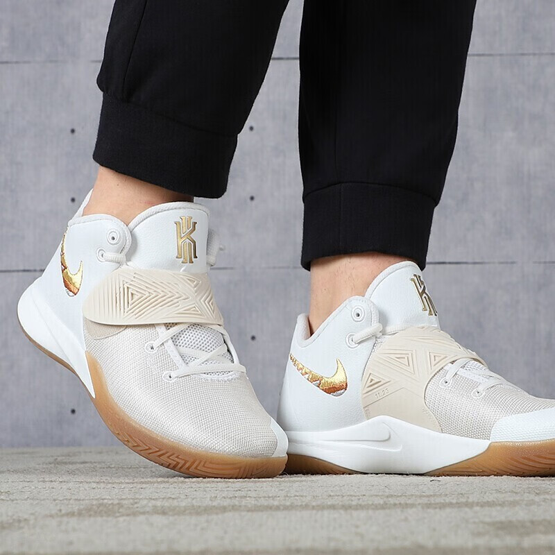 耐克男鞋 nike kyrie flytrap 3 ep3 凯里欧文3 男子篮球鞋 cd0191