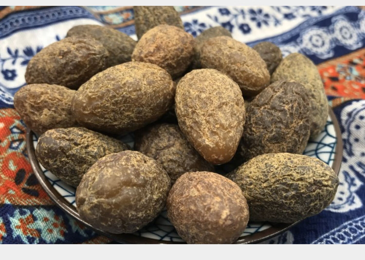 5折广州上下九鸡公榄鸡公福七十二家房客甘草榄飞机榄童年怀旧零食