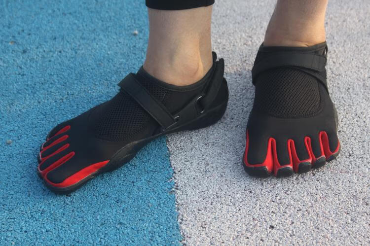 五指鞋量训练限时吐血价男女攀岩鞋个性五指跑鞋分趾运动鞋 联名定制