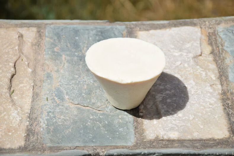 小城伊香 新疆羊奶手工皂土肥皂天然库车洗脸纯手工羊奶皂滋润清洁面