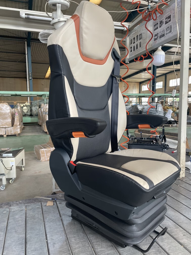 大货车航空座椅汕德卡加厚大靠背运动款气囊座椅重汽卡车货车改装 汕