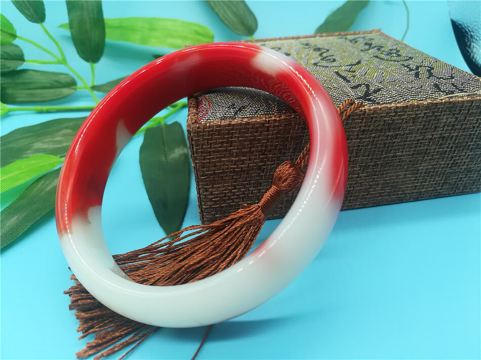 芬新疆和田-玉鸡-血-玉手镯 新疆外蒙料彩玉金丝-玉 56-57【图片 价格