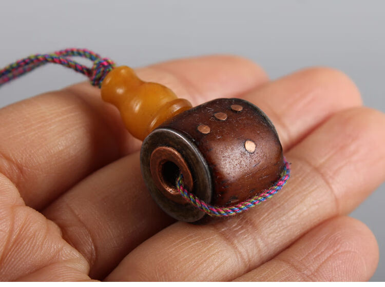 恋铂(lianbo) 纯手工制藏式老牛骨佛头 diy佛珠手串三通佛塔 文玩