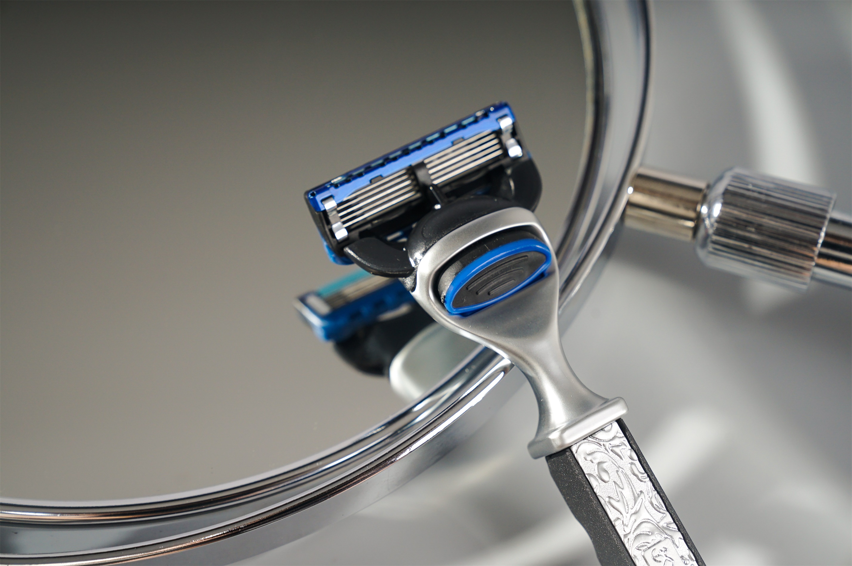 大力人手动剃须刀男士刮胡刀老式 刮脸刀吉利五层刀头礼盒包装生日