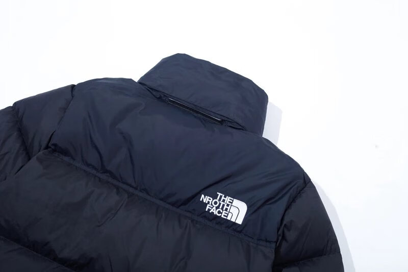 北面(the north face)男女服1996美版加厚白鸭绒短款立领连帽保暖外套