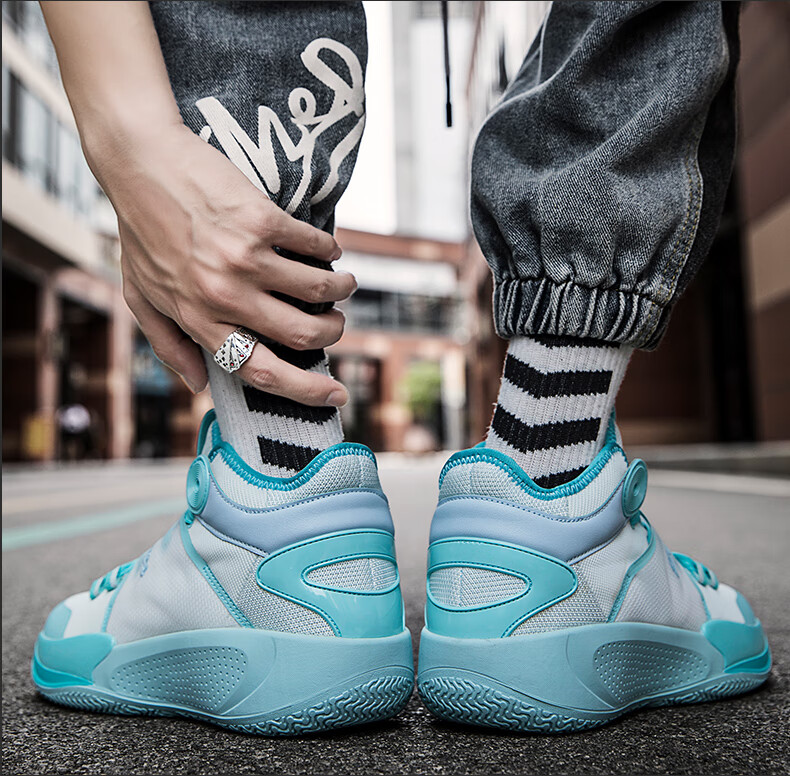 贴篮球鞋透气防滑耐磨增高男鞋橡胶底专业实战科技小众运动鞋sn5170