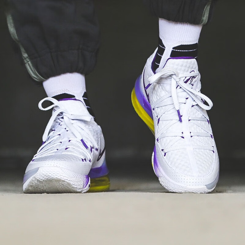 耐克nikelebronxviilowlbj17詹姆斯17黑红白绿紫男子低帮篮球鞋cd