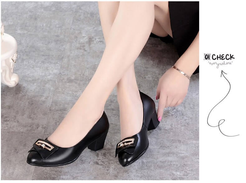 甄缇菲品牌大码女鞋41一43单鞋真皮中跟黑色中年皮鞋女粗跟职业工作