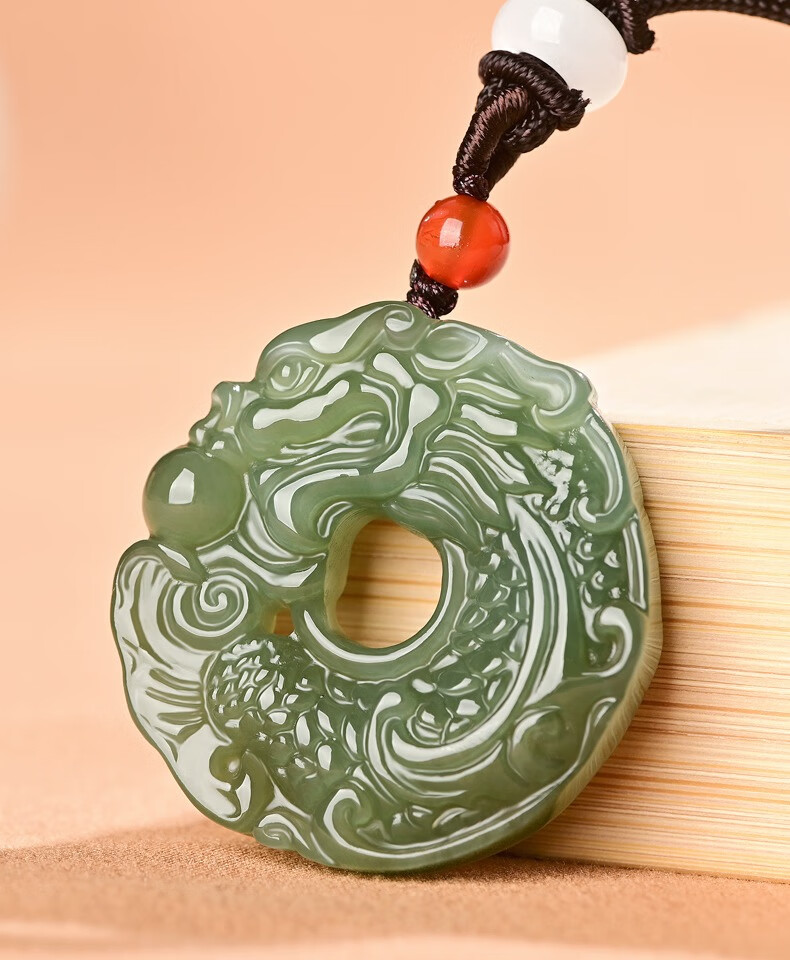 今传福祥龙平安扣玉吊坠个性中国风复古龙形雕刻玉佩男女款玉挂件白玉