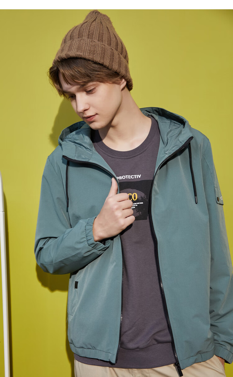 快鱼秋季男士夹克2020新款潮抽绳连帽休闲长袖学生外套男10j1053黑色m