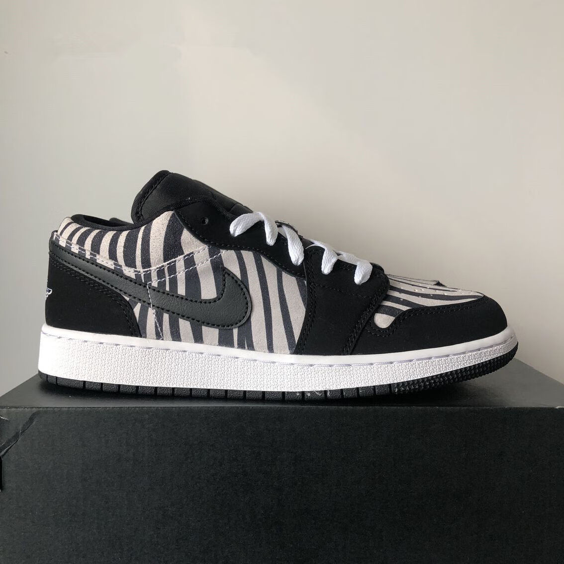 low zebra aj1低帮男女黑白斑马纹吴亦凡同款紫葡萄郭艾伦篮球鞋 斑马