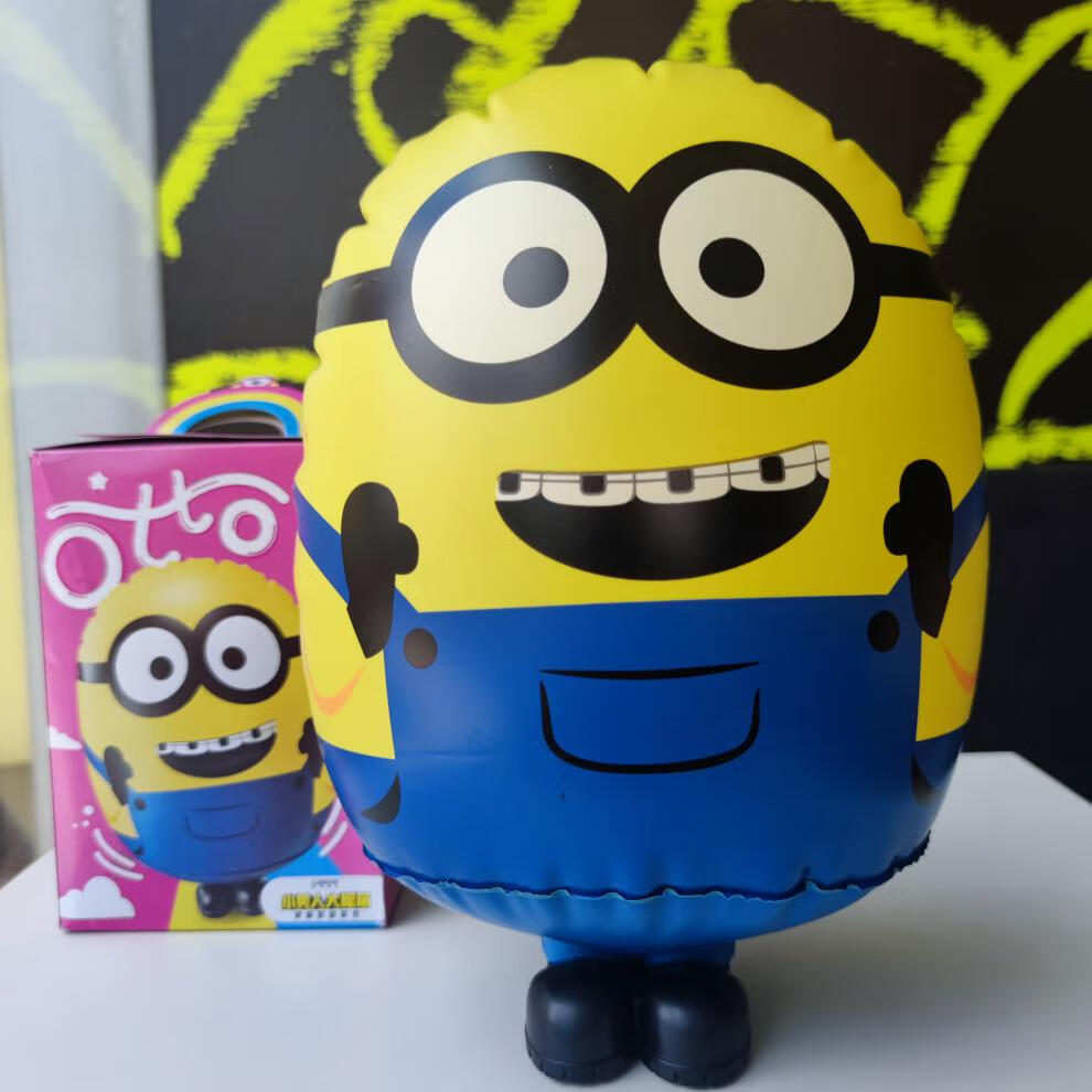 2022肯德基小黄人玩具大眼萌八音盒音乐盒摩托车kfc六一儿童礼物