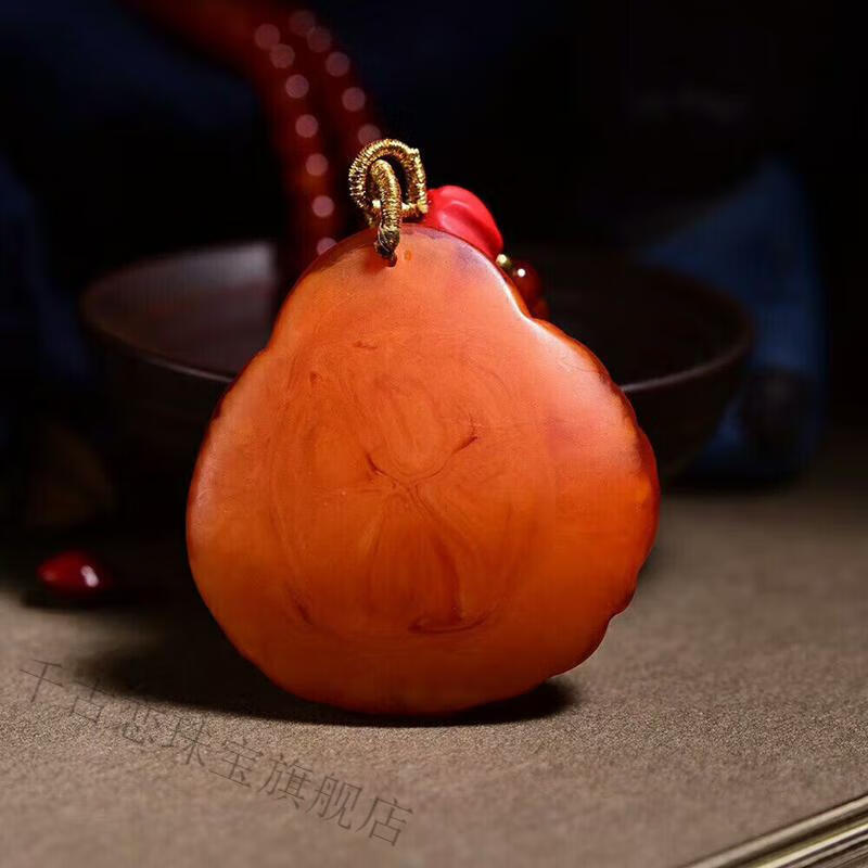 波罗地海鸡油黄老蜜蜡大肚弥勒佛吊坠男女款笑佛秋冬毛衣项链挂件 鸡