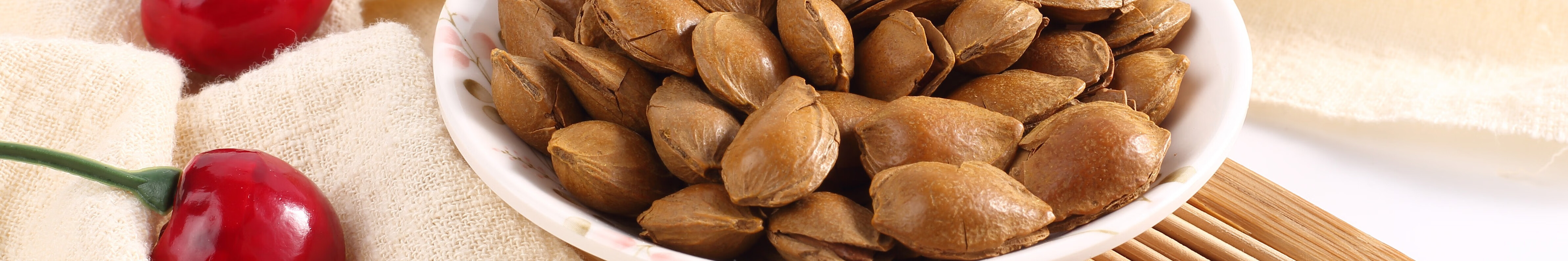 新疆特产开口杏仁500g坚果手剥带壳奶香味杏核杏仁炒货零食 小银杏