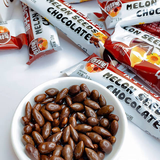 吉祥果批发办公室休闲网红学生8090后小时候怀旧零食 瓜子仁巧克力 5