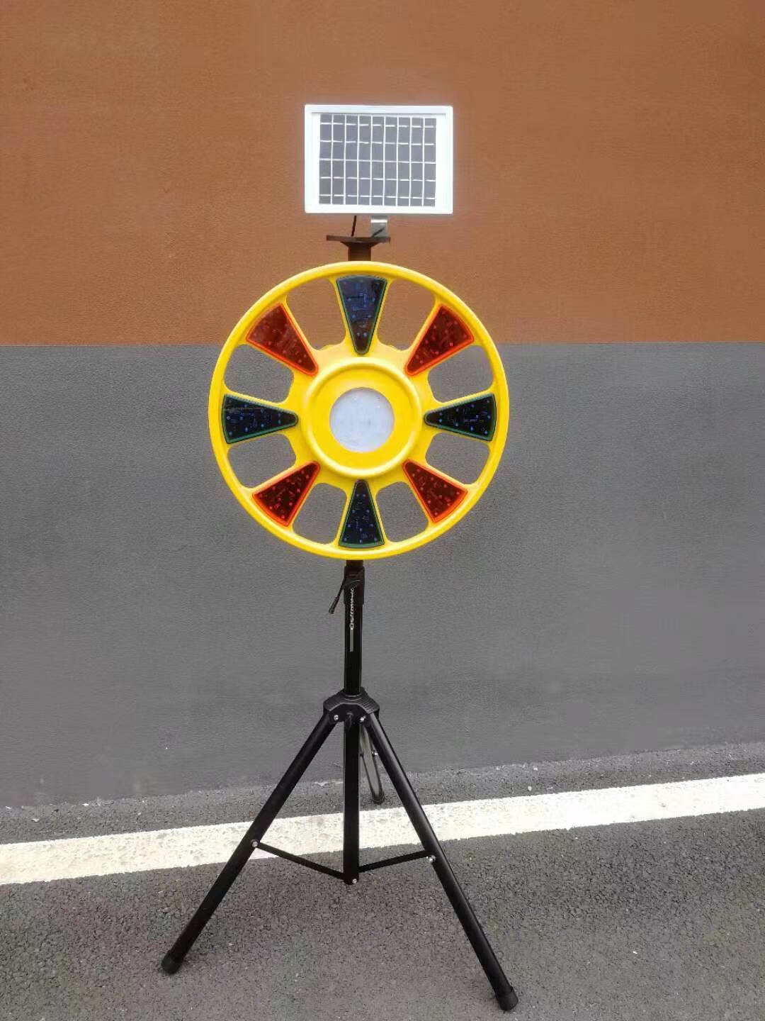 太阳能回转灯道路警示灯旋转施工灯红蓝爆闪灯圆形回旋梅花葵花灯低配