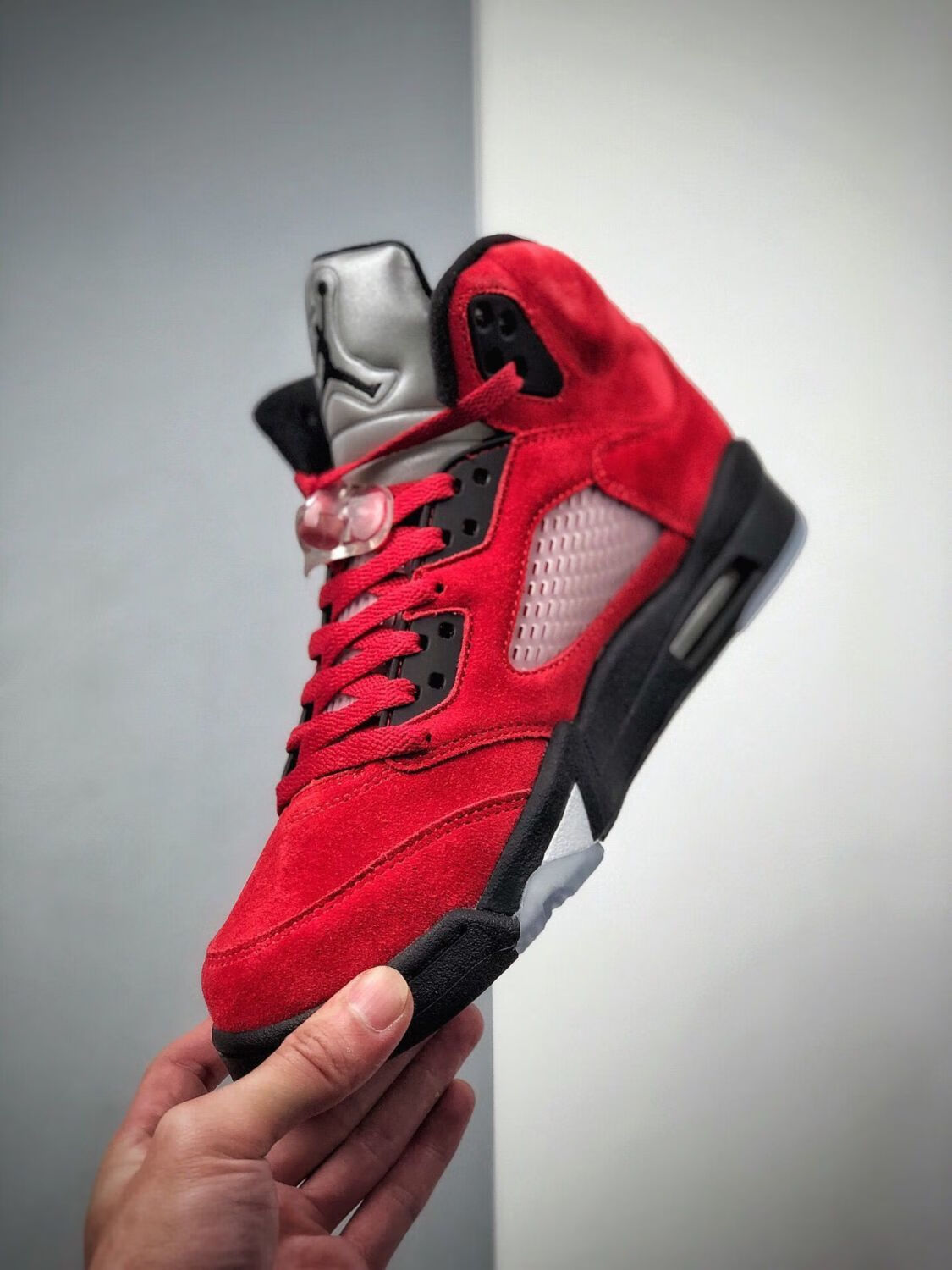 jordan 5 黑红 愤怒的公牛 莆田后跟气垫潮流复古休闲篮球 aj5黑红