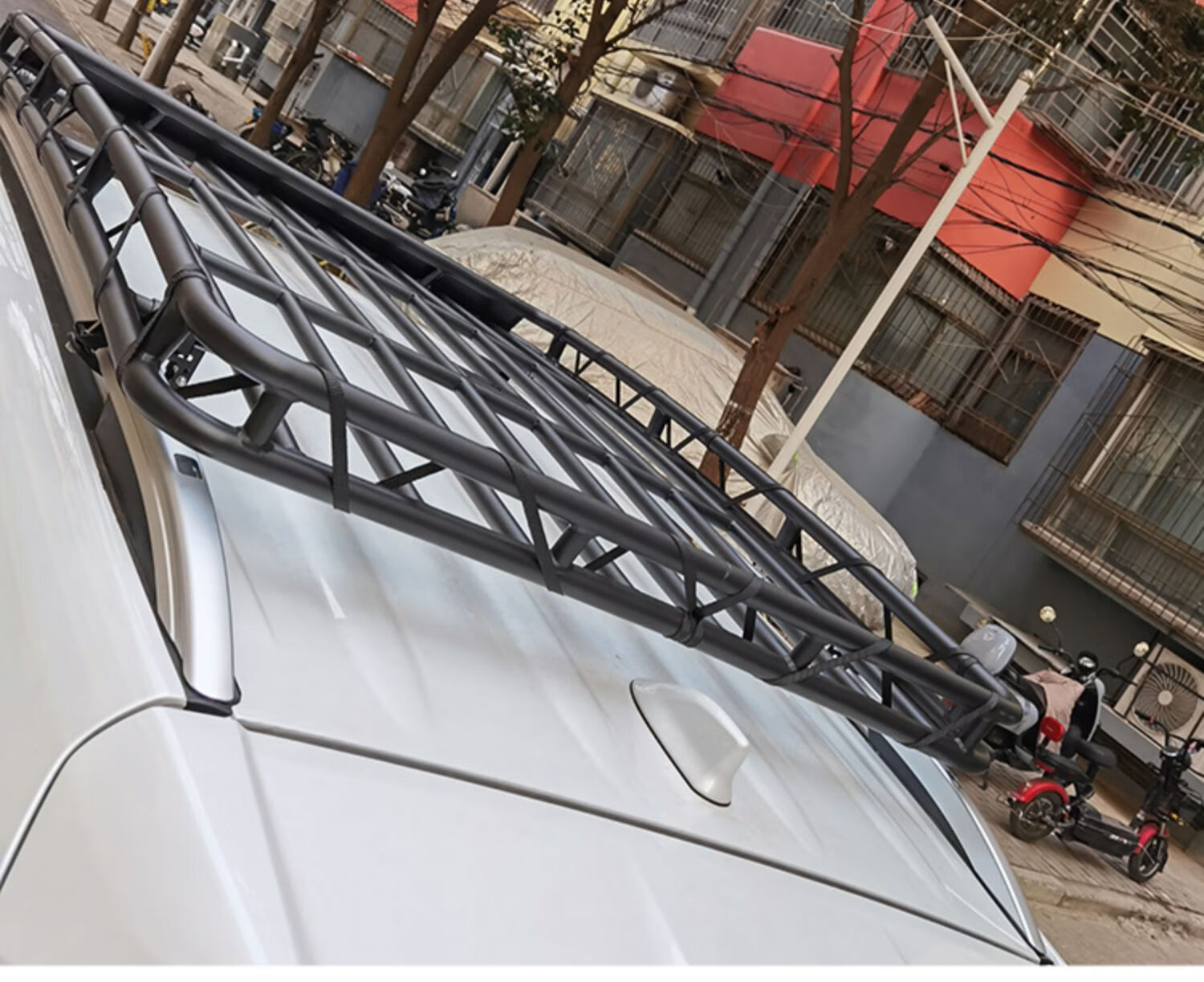 更多参数>>载重量:20kg货号:汉兰达车顶行李框商品毛重:10.