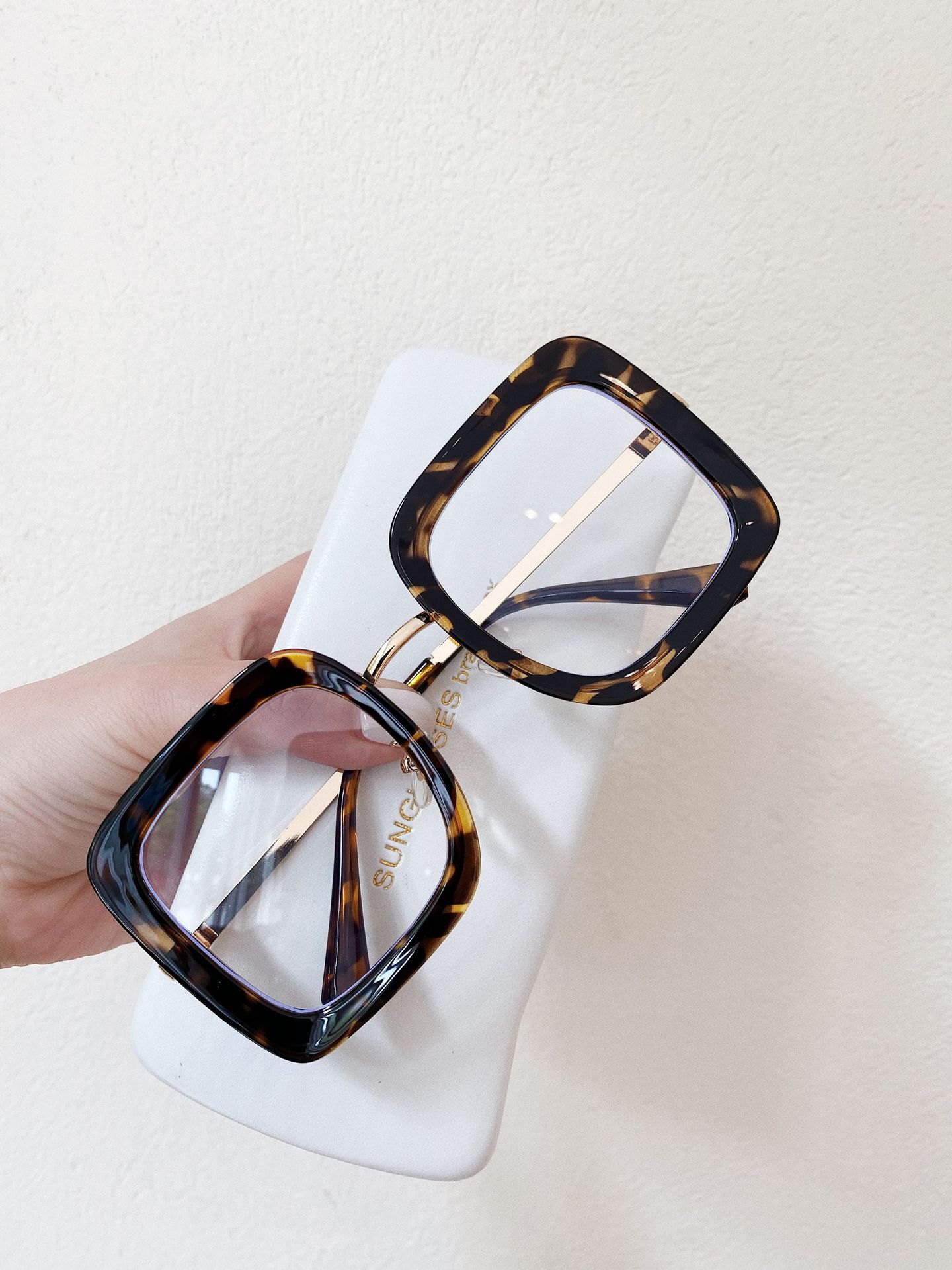 跋图在劫难逃赵彬彬同款眼镜鹿晗透明粗框大框眼镜男女方形防蓝光眼镜