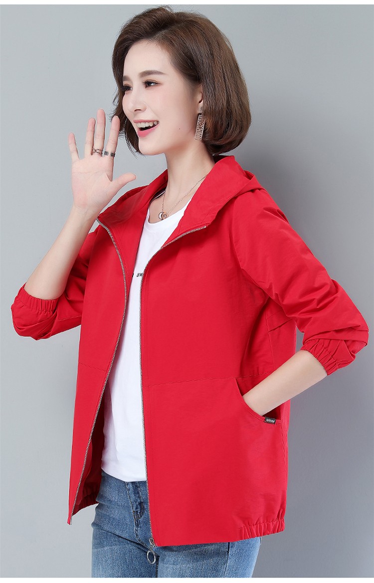 短外套女春秋2021新款女式夹克衫时尚休闲连帽韩版长袖开衫拉链衫中年