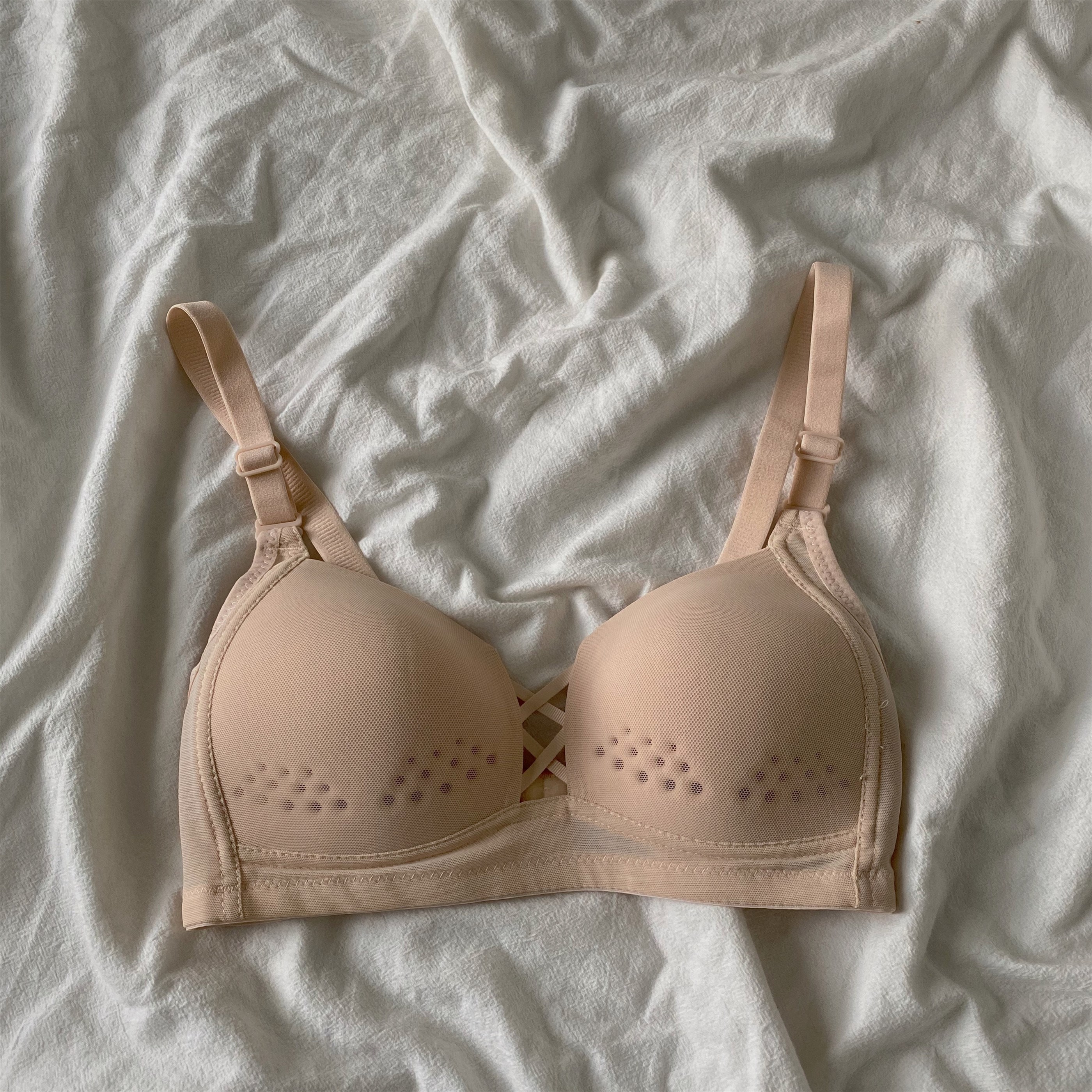 女学生bra小胸防滑抹胸无钢圈裹胸内衣聚扰纹胸衣 黑色 34/75ab通杯