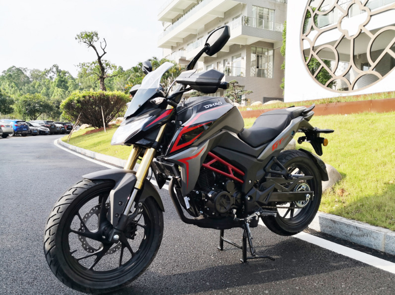 2020新款暴风眼250摩托车街车国4电喷油冷cbs机车跑车可上牌隆鑫re250