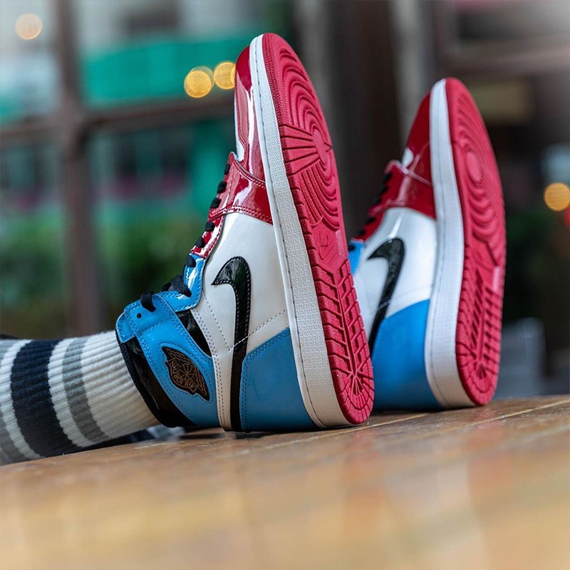 nikeairjordanaj1耐克男女鞋板鞋小喜力扎染奶茶香芋粉反转警灯拆线