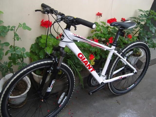 通勤山地车 山地自行车竞速山地车 休闲山地车二手xtc800atx660atx777