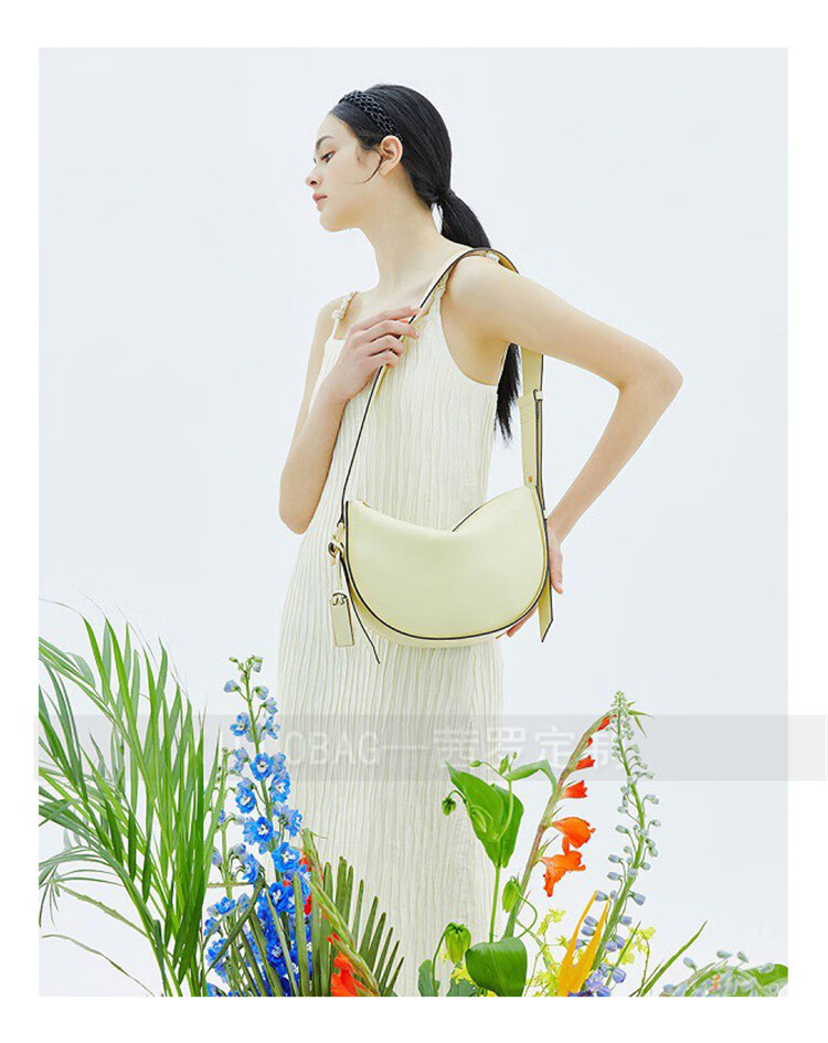 女神降临林周京同款女神降临文佳煐林周京半月形单肩包女2022新款时尚