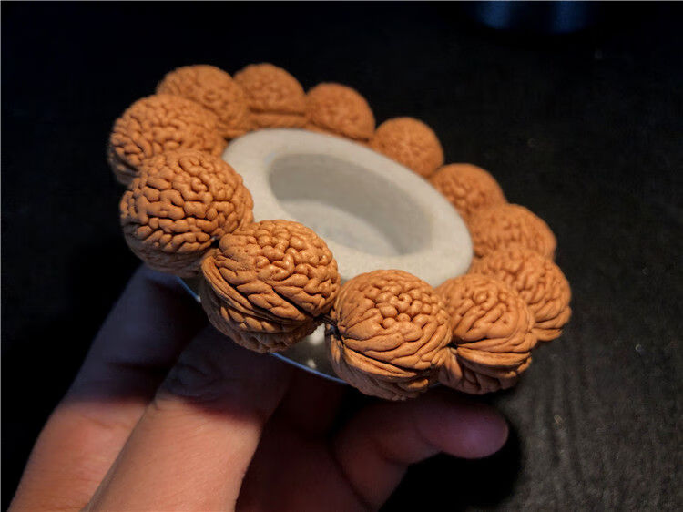 天然野生凤尾桃核手串矮桩龙鳞纹脑纹桃核手把玩件单圈男女手串链龙鳞