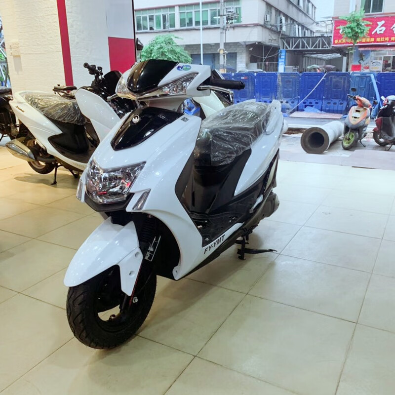飞鹰摩托车小劲战5代目福臻110新款国4电喷发动机踏板车 fy-ymt劲战