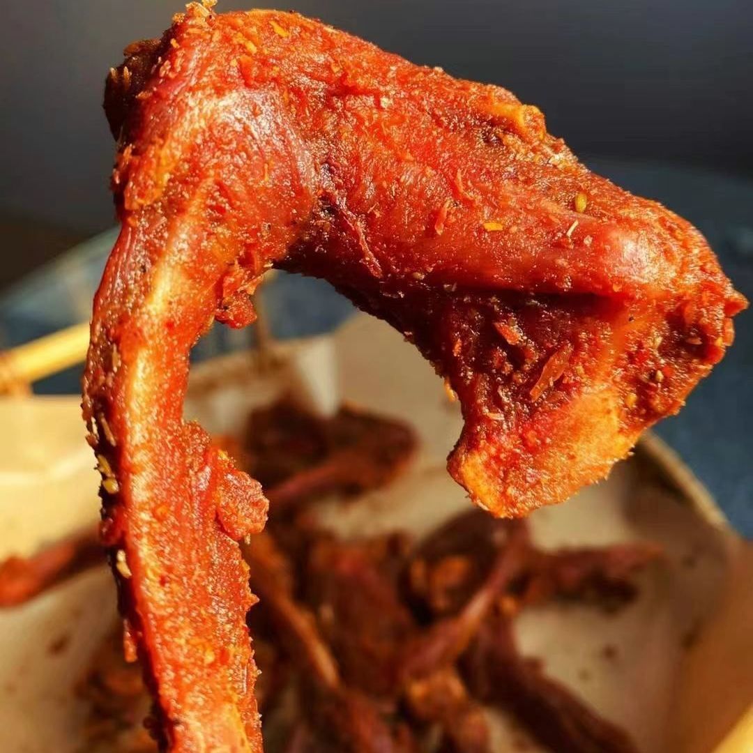 小姐姐网红香酥风干鸭锁骨200g鸭肉零食手撕鸭架解馋耐嚼干香袋装3袋