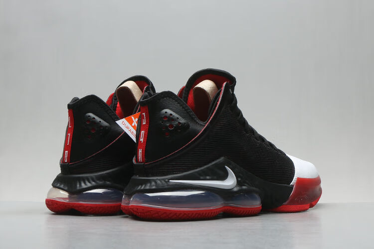 官方舰店詹姆斯19代低帮篮球鞋 lebron 19 low黑白红实战耐磨透气防滑