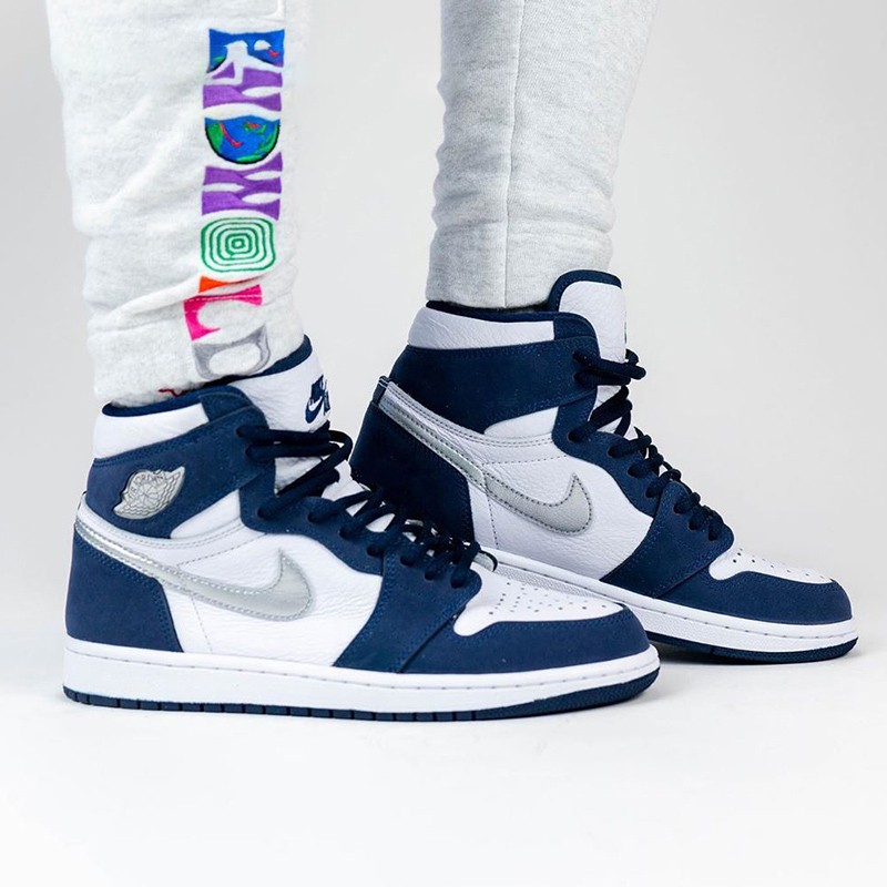 潮耐克nikeairjordan1aj1og小倒钩黑摩卡午夜蓝彩色拼接男鞋女鞋篮球