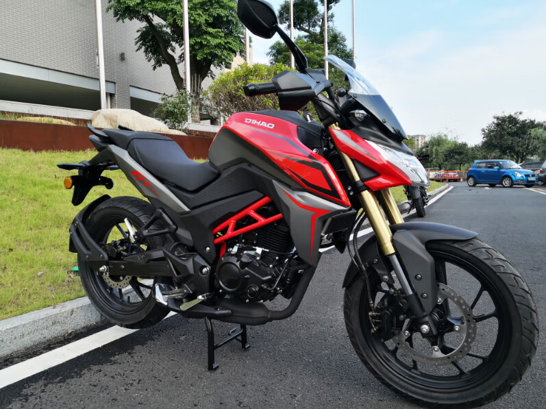 2020新款暴风眼250摩托车街车国4电喷油冷cbs机车跑车可上牌隆鑫re250