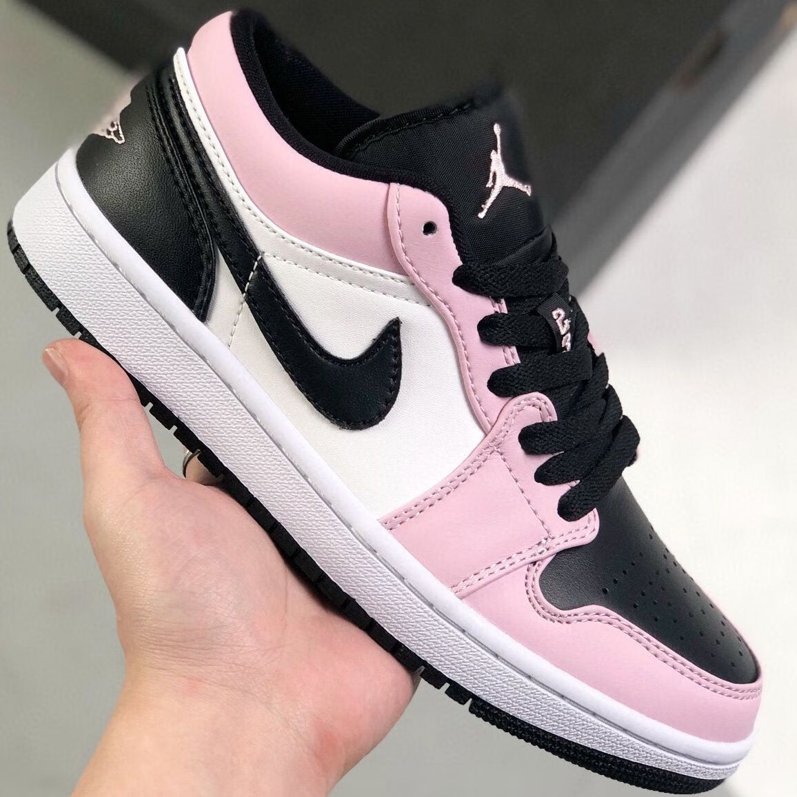 高版本纯原12f1aj mid low 樱花粉女神黑粉脚趾中低帮休闲鞋板鞋潮流