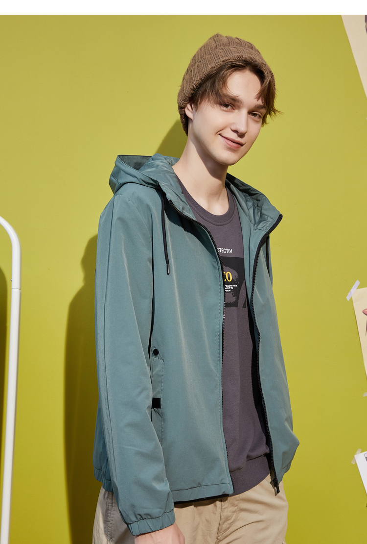 快鱼秋季男士夹克2020新款潮抽绳连帽休闲长袖学生外套男10j1053黑色m