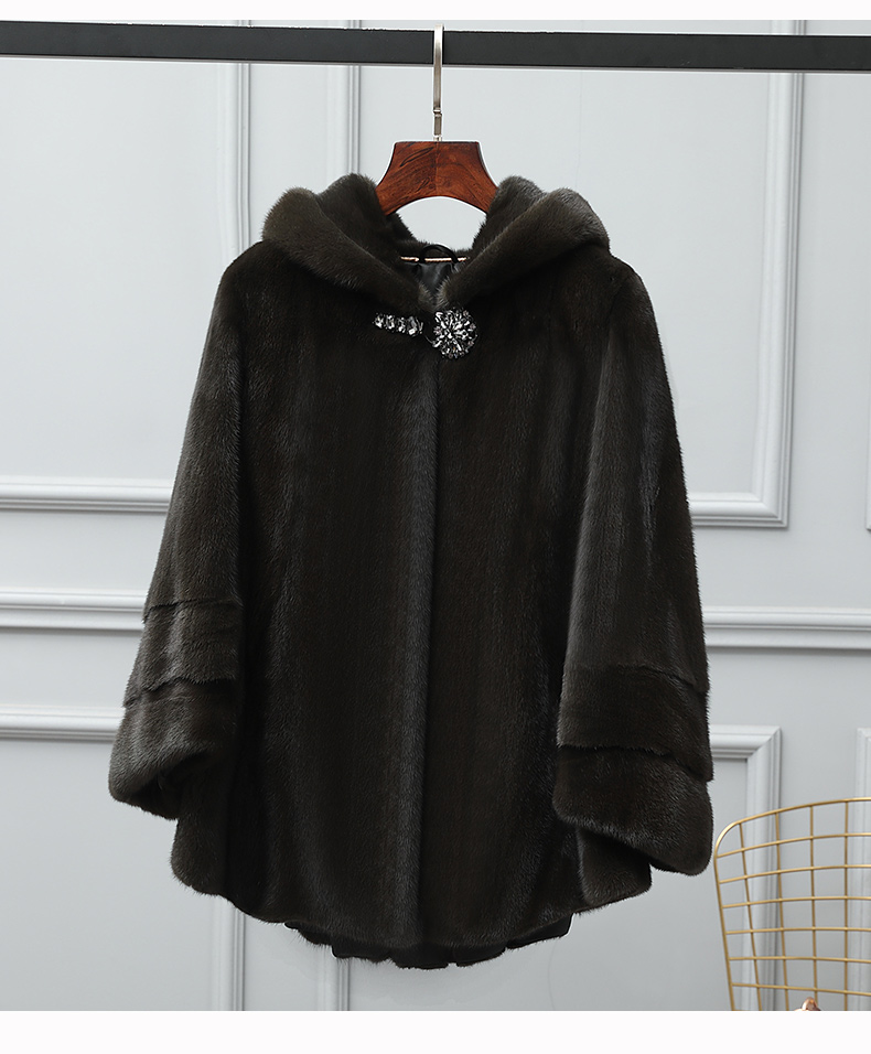 水貂皮大衣女整貂皮草短款外套真貂毛2020年冬季新款带连帽年轻款